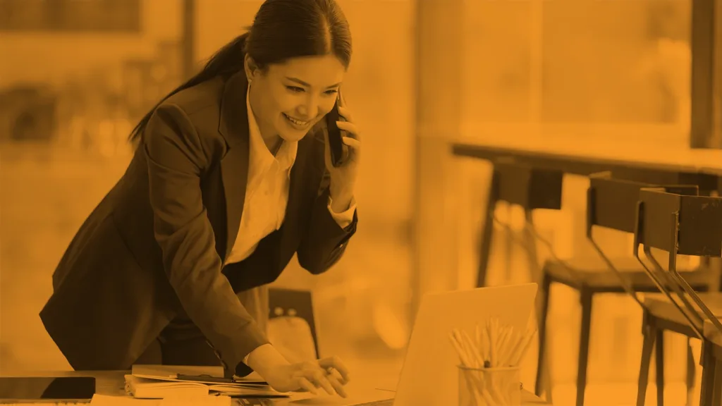Sponsored Online Courses for Associations representative calling sponsor